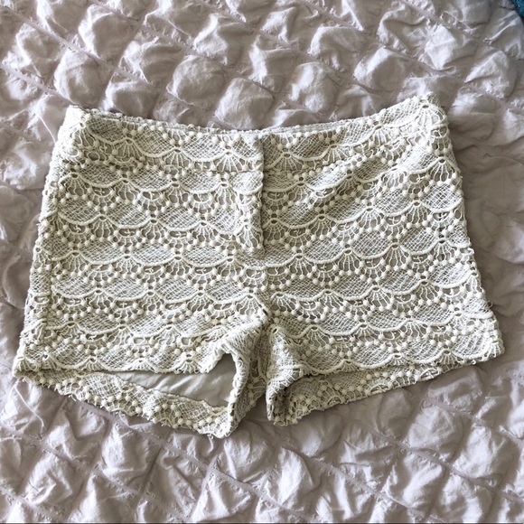 Express Pants - Express Crochet Shorts